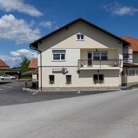 Guesthouse & Apartments Pri Stani Zerovnica 外观 照片